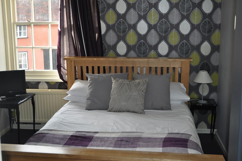 Queens Head Inn Saffron Walden Room photo