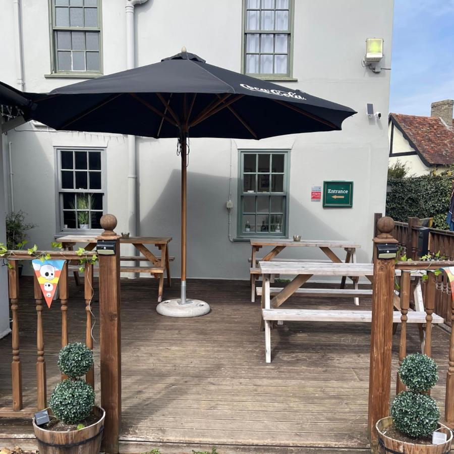 Queens Head Inn Saffron Walden Exterior photo