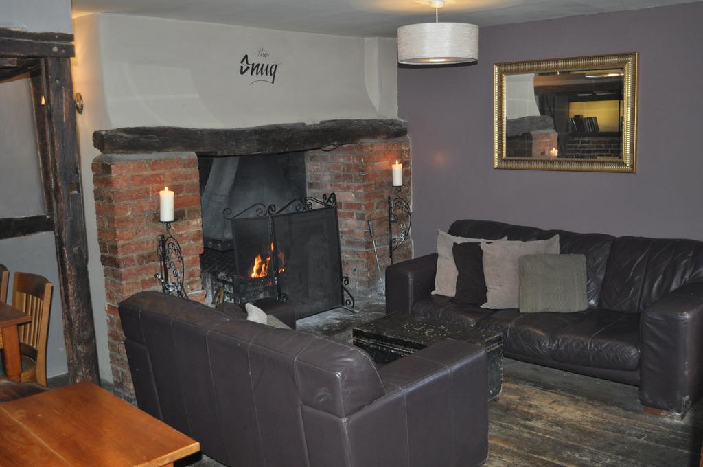 Queens Head Inn Saffron Walden Exterior photo